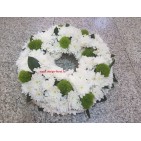 Coroana funerara crizanteme si green trick