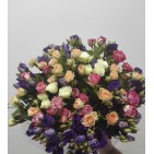 Buchet floral minirose si lisianthus