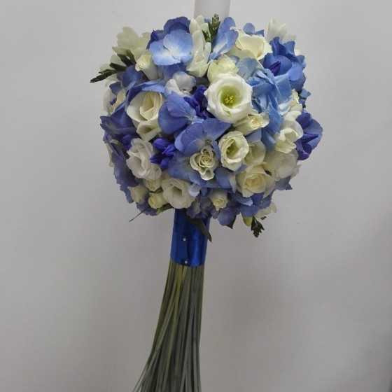 Lumanari nunta hortensie albastra si lisianthus