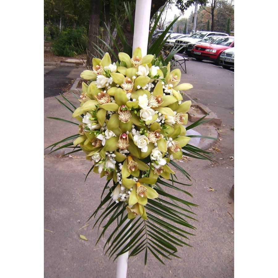 Lumanari nunta curgatoare din orhidee si frezii